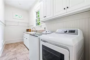 542 N St Marys Ln NW, Marietta, GA 30064 - Photo 27
