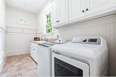 542 N Saint Marys Lane NW, Marietta, GA 30064 - Photo 13
