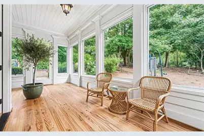 542 N Saint Marys Lane NW, Marietta, GA 30064 - Photo 15