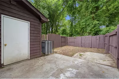 667 Hunting Creek Lane SE, Conyers, GA 30013 - Photo 5