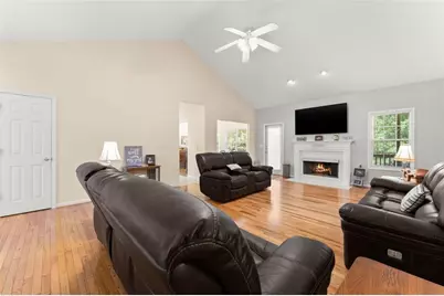3322 Barry Lane, Gainesville, GA 30506 - Photo 9