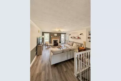 646 Hunt Station Drive, Lawrenceville, GA 30044 - Photo 3
