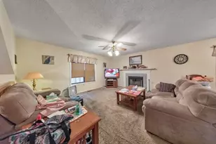 4021 Oak Stone Dr, Douglasville, GA 30135 - Photo 5