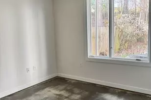 1345 Stirling Ct NW, Atlanta, GA 30318 - Photo 19
