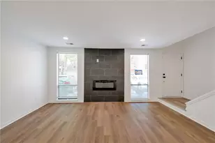 1079 Riverbend Club Dr SE, Atlanta, GA 30339 - Photo 3