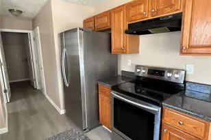 2043 Newton Estates Dr, Ellenwood, GA 30294 - Photo 9