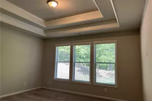 2439 Ivy Meadow Ln, Buford, GA 30519 - Photo 3