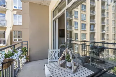 711 Cosmopolitan Drive NE #326, Atlanta, GA 30324 - Photo 15