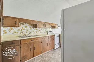 574 S 5th St, Jesup, GA 31545 - Photo 19