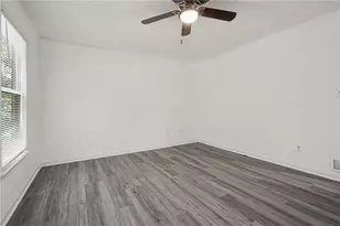 1373 Fairfield Dr SW, Lilburn, GA 30047 - Photo 9