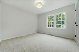 6231 Emerald Springs Dr SE, Acworth, GA 30102 - Photo 9