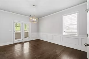 6464 Crosscreek Ln, Flowery Branch, GA 30542 - Photo 9