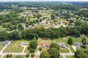 378 Kiley Dr, Hoschton, GA 30548 - Photo 35