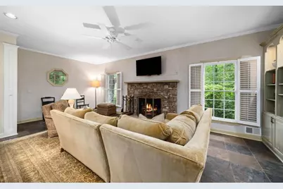 8950 Huntcliff Trace, Sandy Springs, GA 30350 - Photo 25