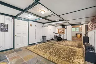 8950 Huntcliff Trce, Sandy Springs, GA 30350 - Photo 53