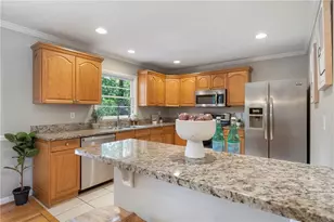 2353 Cortez Way NE, Brookhaven, GA 30319 - Photo 9
