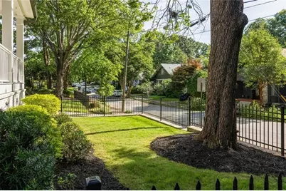 322 Candler Street NE, Atlanta, GA 30307 - Photo 9