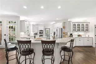 9140 Nesbit Lakes Dr, Alpharetta, GA 30022 - Photo 15