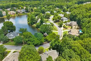 9140 Nesbit Lakes Dr, Alpharetta, GA 30022 - Photo 3