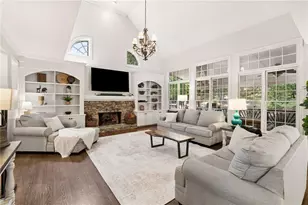 9140 Nesbit Lakes Dr, Alpharetta, GA 30022 - Photo 11
