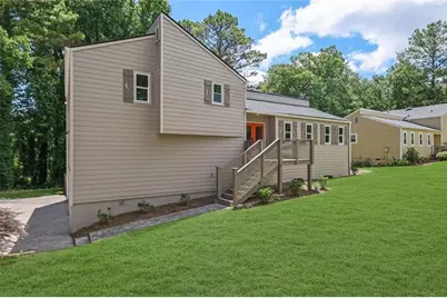 3650 Autumn Leaves Lane, Marietta, GA 30066 - Photo 3