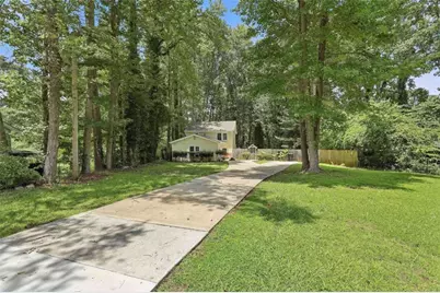 184 Fairview Drive, Fairburn, GA 30213 - Photo 3