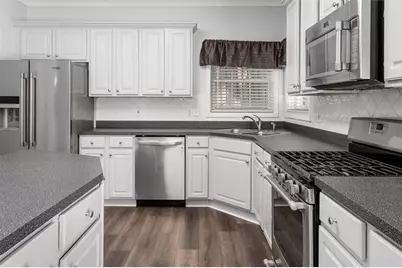 4220 Hunters Green Way NE, Kennesaw, GA 30144 - Photo 15