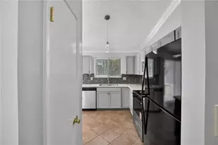 4013 McKinley Dr, Snellville, GA 30039 - Photo 9