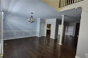 5760 Dovnick Dr SW, Lilburn, GA 30047 - Photo 9