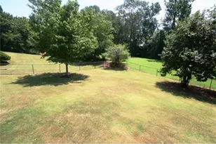 5760 Dovnick Dr SW, Lilburn, GA 30047 - Photo 7