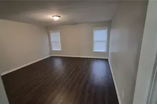 5760 Dovnick Dr SW, Lilburn, GA 30047 - Photo 21