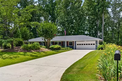 2500 Caladium Drive NE, Atlanta, GA 30345 - Photo 3