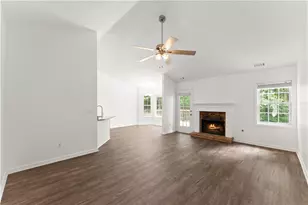6000 Devonshire Dr, Flowery Branch, GA 30542 - Photo 7