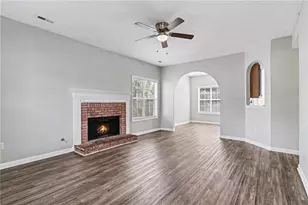 7873 Chadwick Ln, Riverdale, GA 30274 - Photo 5