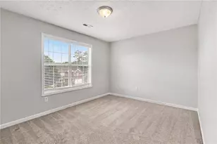 7873 Chadwick Ln, Riverdale, GA 30274 - Photo 11