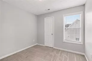 7873 Chadwick Ln, Riverdale, GA 30274 - Photo 9