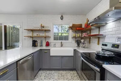 56 Cantey Place NW, Atlanta, GA 30327 - Photo 9