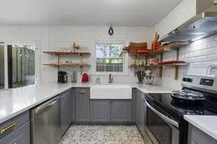 56 Cantey Pl NW, Atlanta, GA 30327 - Photo 9