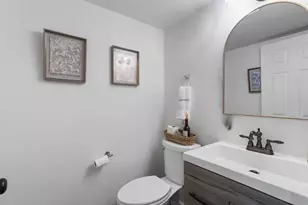 56 Cantey Pl NW, Atlanta, GA 30327 - Photo 17