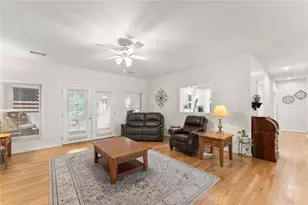 1020 Easy St, Toccoa, GA 30577 - Photo 7