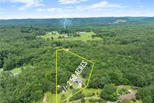 1020 Easy St, Toccoa, GA 30577 - Photo 3