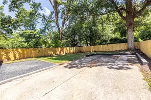 1615 Stokes Ave SW, Atlanta, GA 30310 - Photo 85