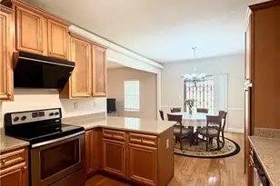 127 Thorncrest Ct, Tucker, GA 30084 - Photo 11