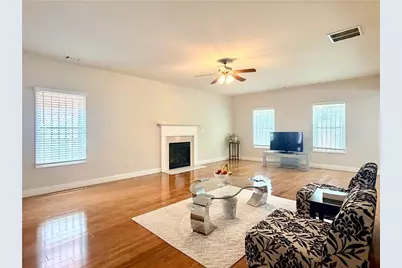 127 Thorncrest Court, Tucker, GA 30084 - Photo 5