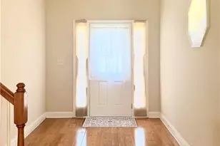 127 Thorncrest Ct, Tucker, GA 30084 - Photo 3