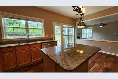 212 Revillion Way, Woodstock, GA 30188 - Photo 3