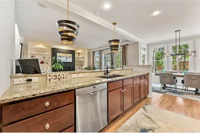7305 Hedgewood Way, Hoschton, GA 30548 - Photo 23