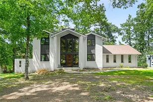 1113 Honeysuckle Dr, Canton, GA 30114 - Photo 3