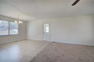 58 Habersham Cir NE, Cartersville, GA 30121 - Photo 7