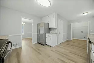 2409 3 Bars Dr, Snellville, GA 30078 - Photo 7